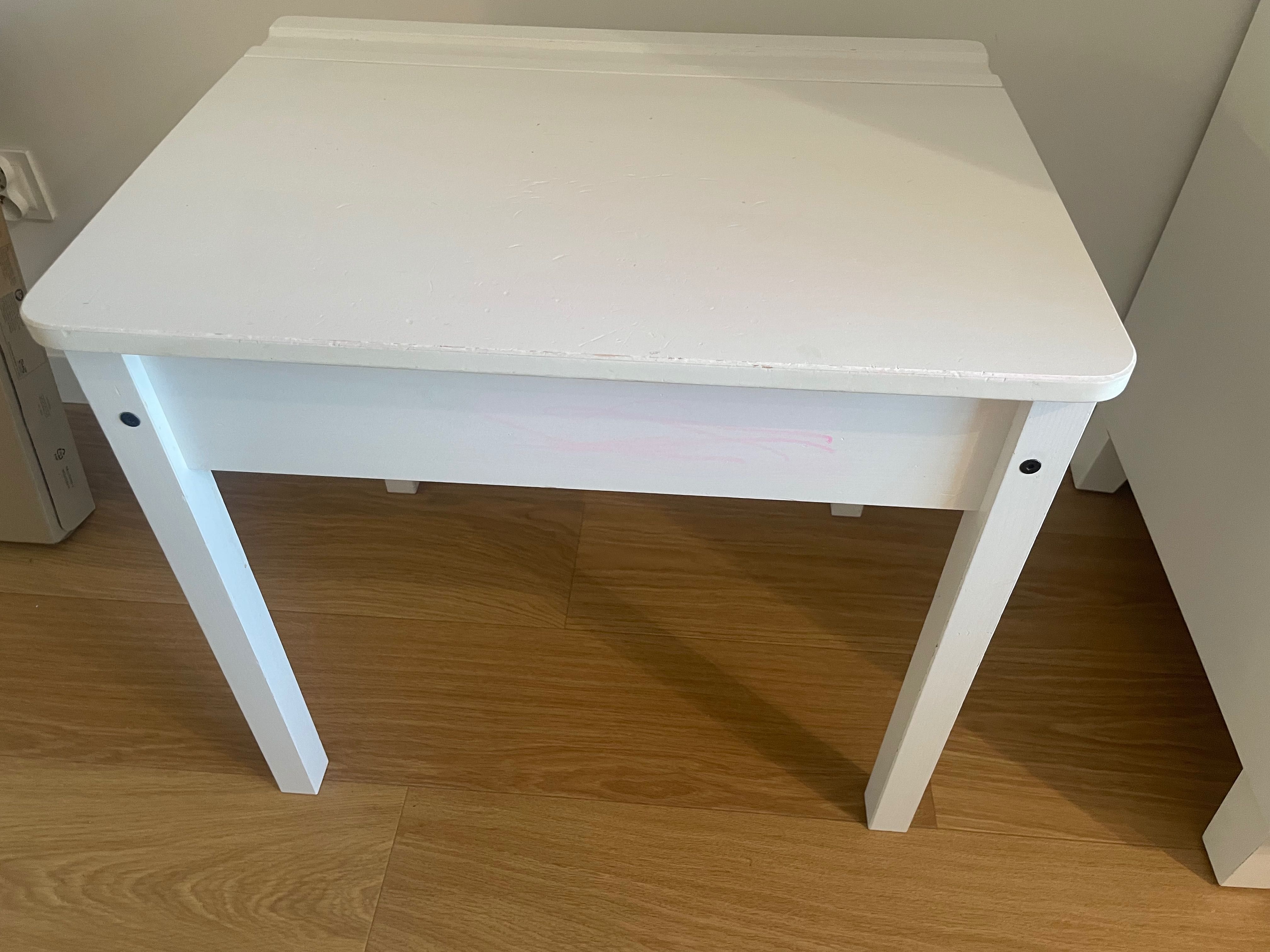 Stolik ikea sundvik