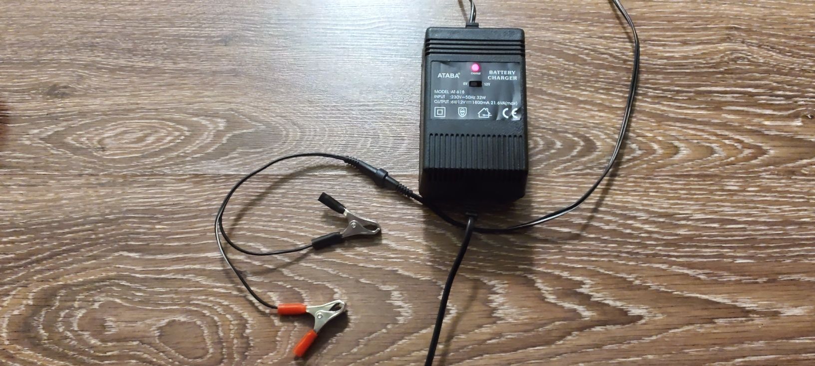Зарядний пристрій ATABA At-618 1800ma 6-12v