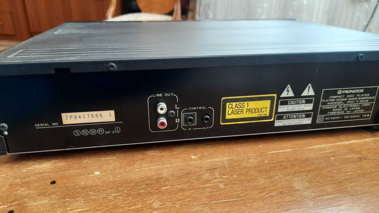 CD програвач Pioneer PD-T303