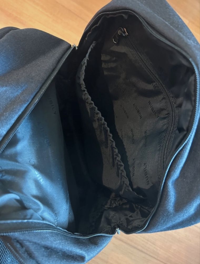 Mochila com compartimentos
