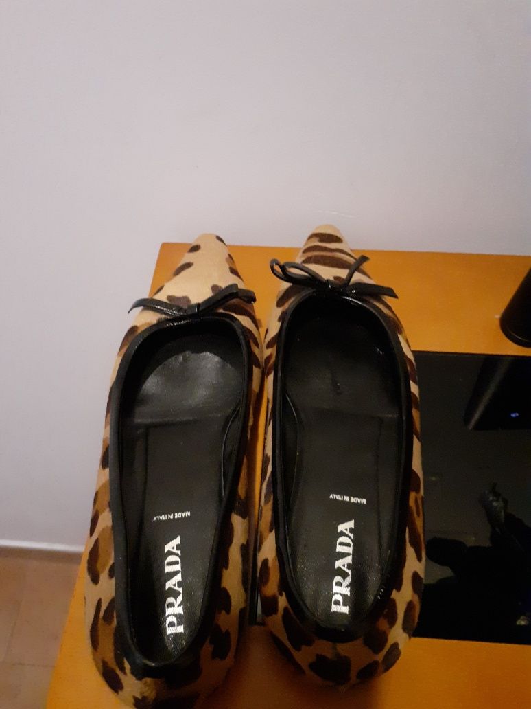 Sapatos  da marca Prada