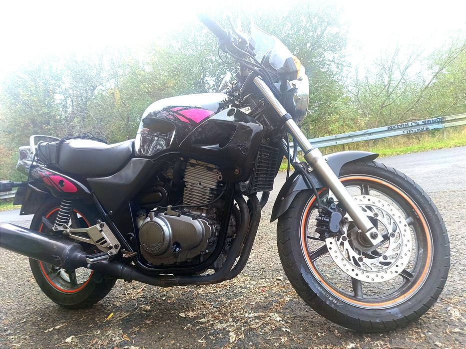 Sprzedam Hondę CB 500 95r