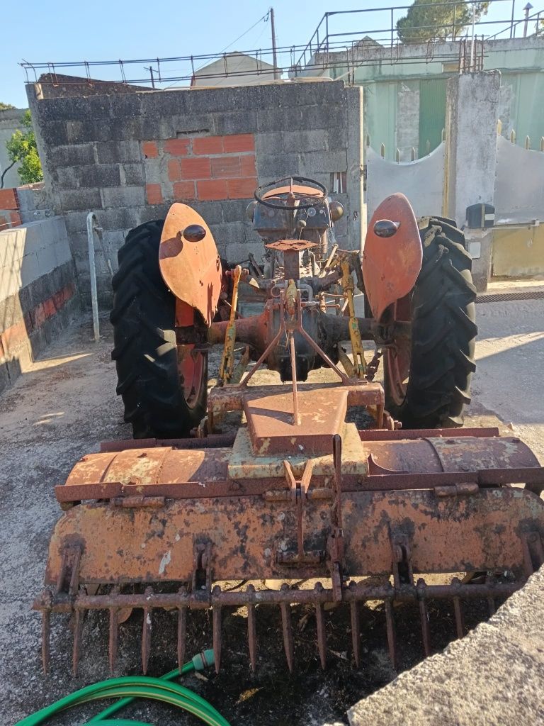 Tractor Massey Fergunson