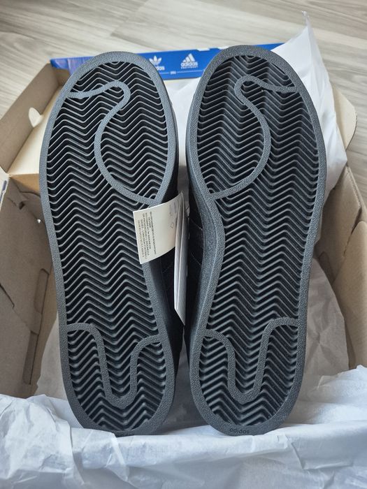 Nowe Buty Adidas ® Superstar II r.44