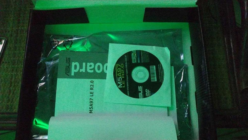 Компьютер , комплект, материнская плата ASUS M5A97 LE R2.0 Socket AM3+