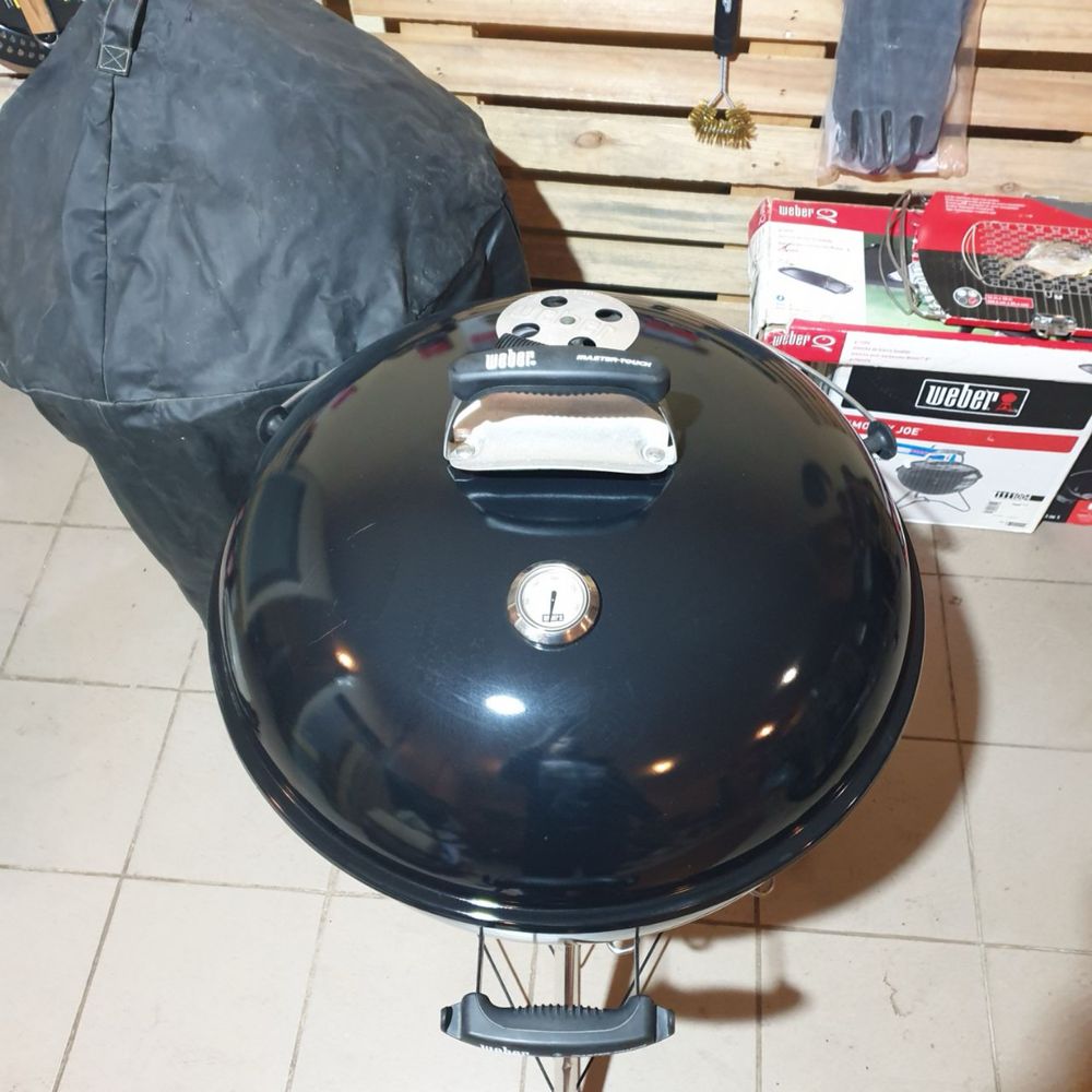 Вугільний гриль Weber Master Touch 57 cm