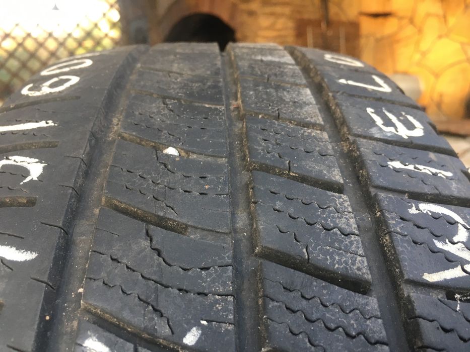 Продам Good Year cargo vector 215/60 R17 C