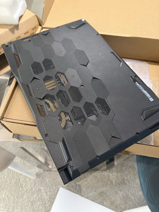 MSI Pulse GL76 12UGK Intel i7 RTX 3070 Max-Q