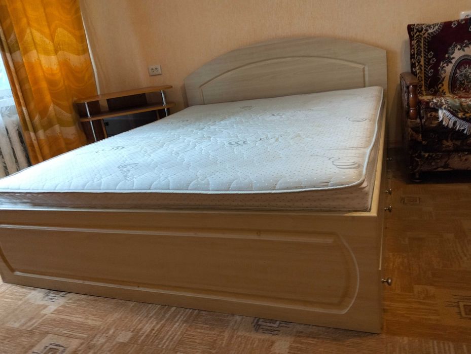 Здам кімнату в 2-х кімн кв-рі для 1-єї дівчини або жінки, не студентки