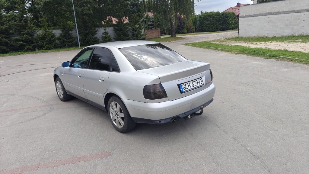 Zadbane Audi a4 B5