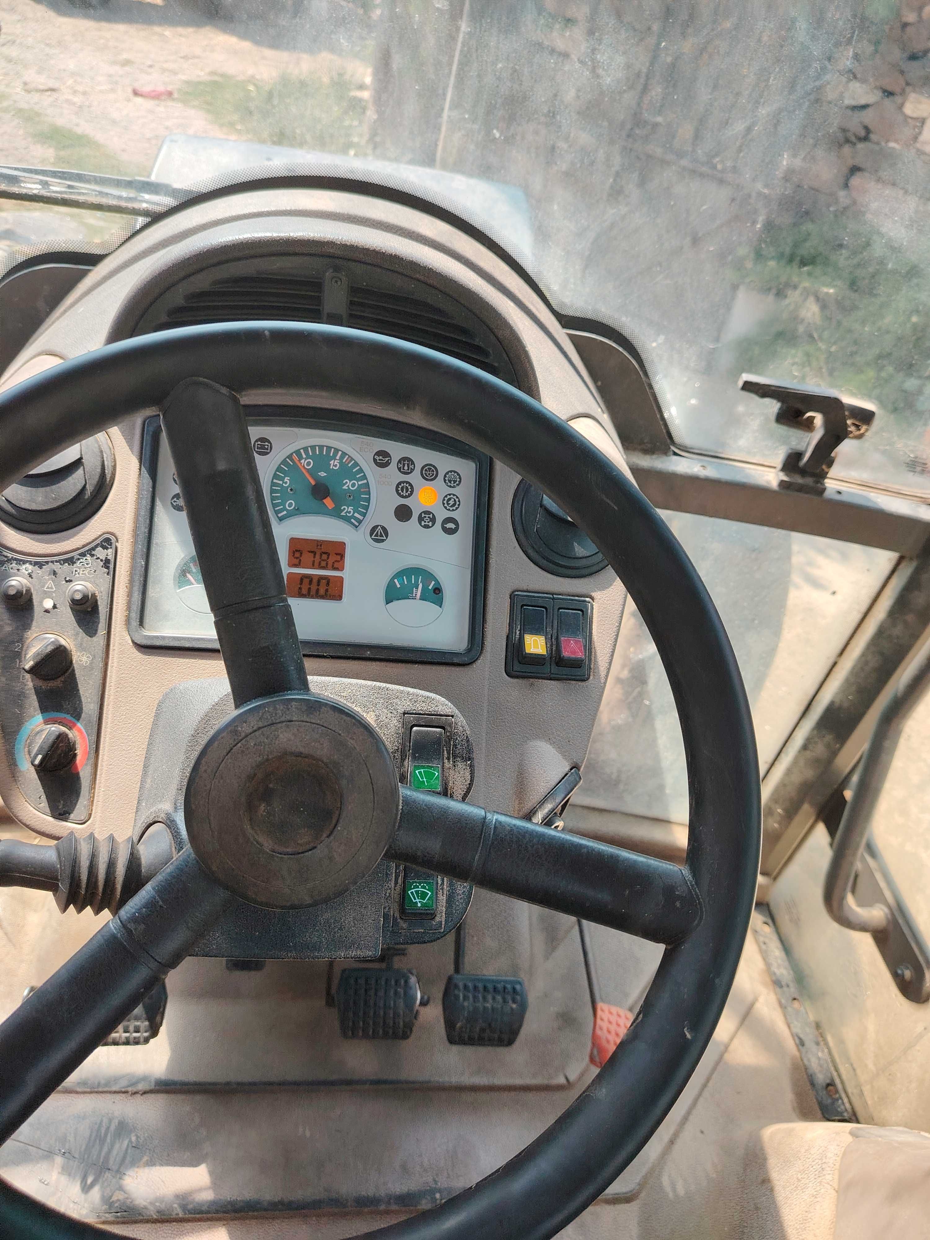 Trator Claas Celtis 446 RC