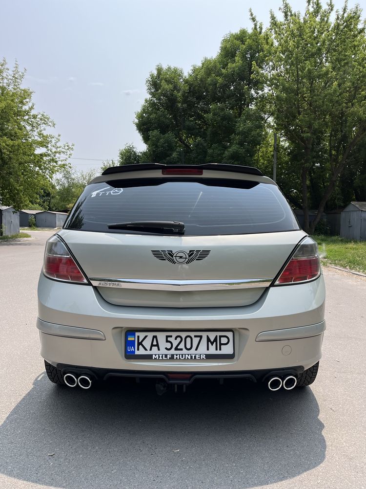 Продам Opel Astra H
