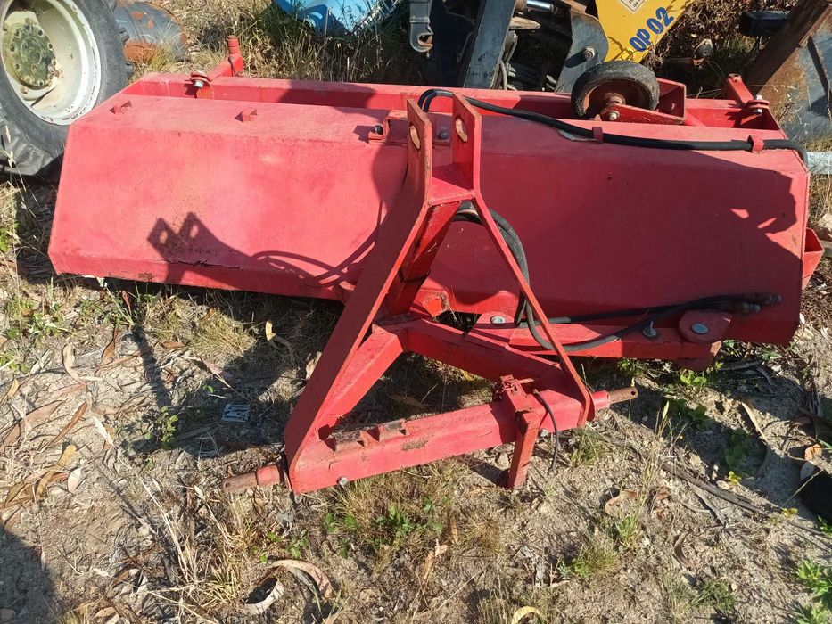Vassoura hidraulica Galucho para engatar ao tractor