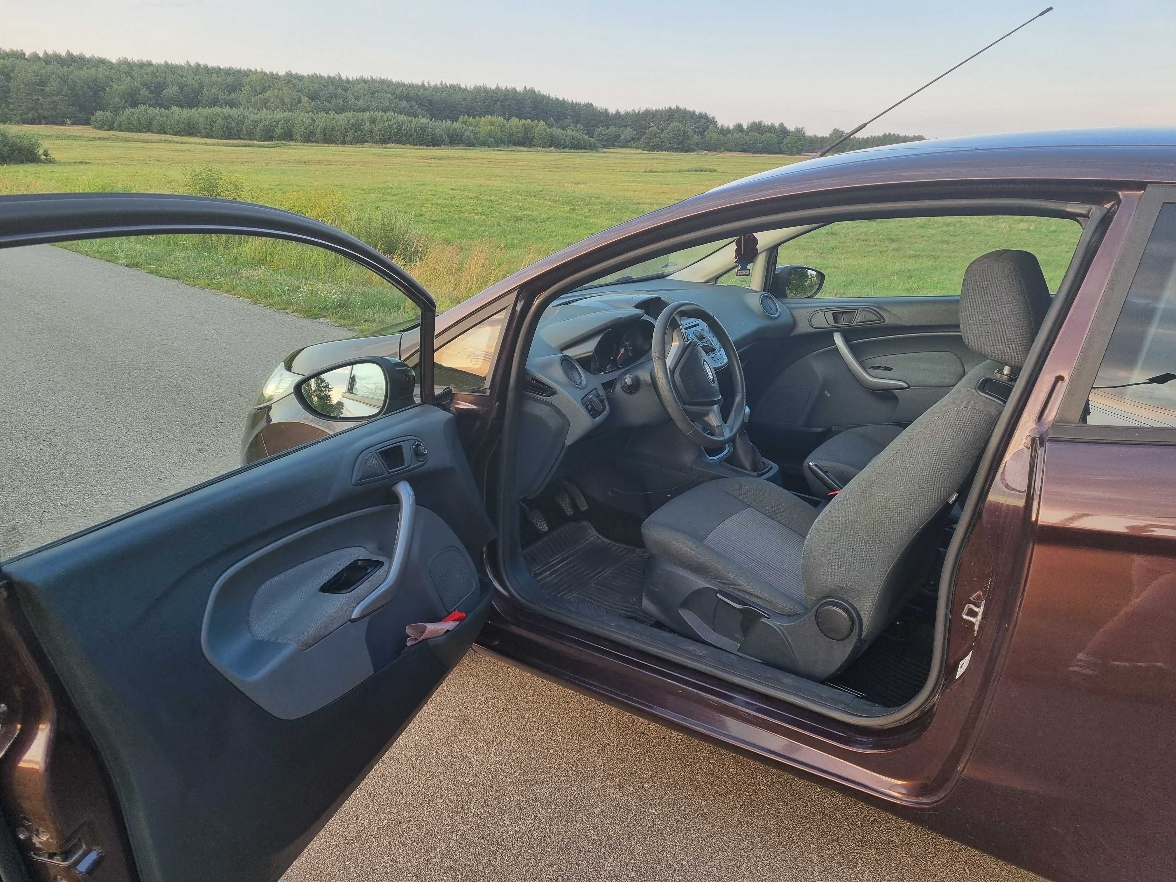 Ford Fiesta 2011 benzyna