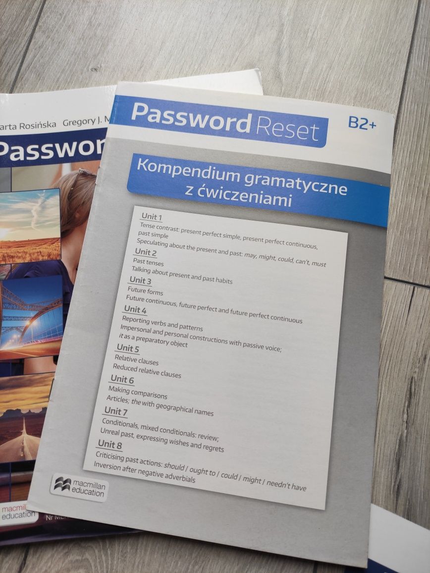 Podręcznik i ćwiczenia Password Reset B2+