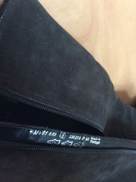 Продам демисезонные замшевые сапоги Gabor 40 р.