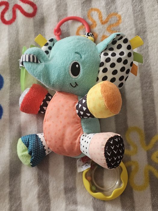 Infantino слоник підвіска-брязкальце