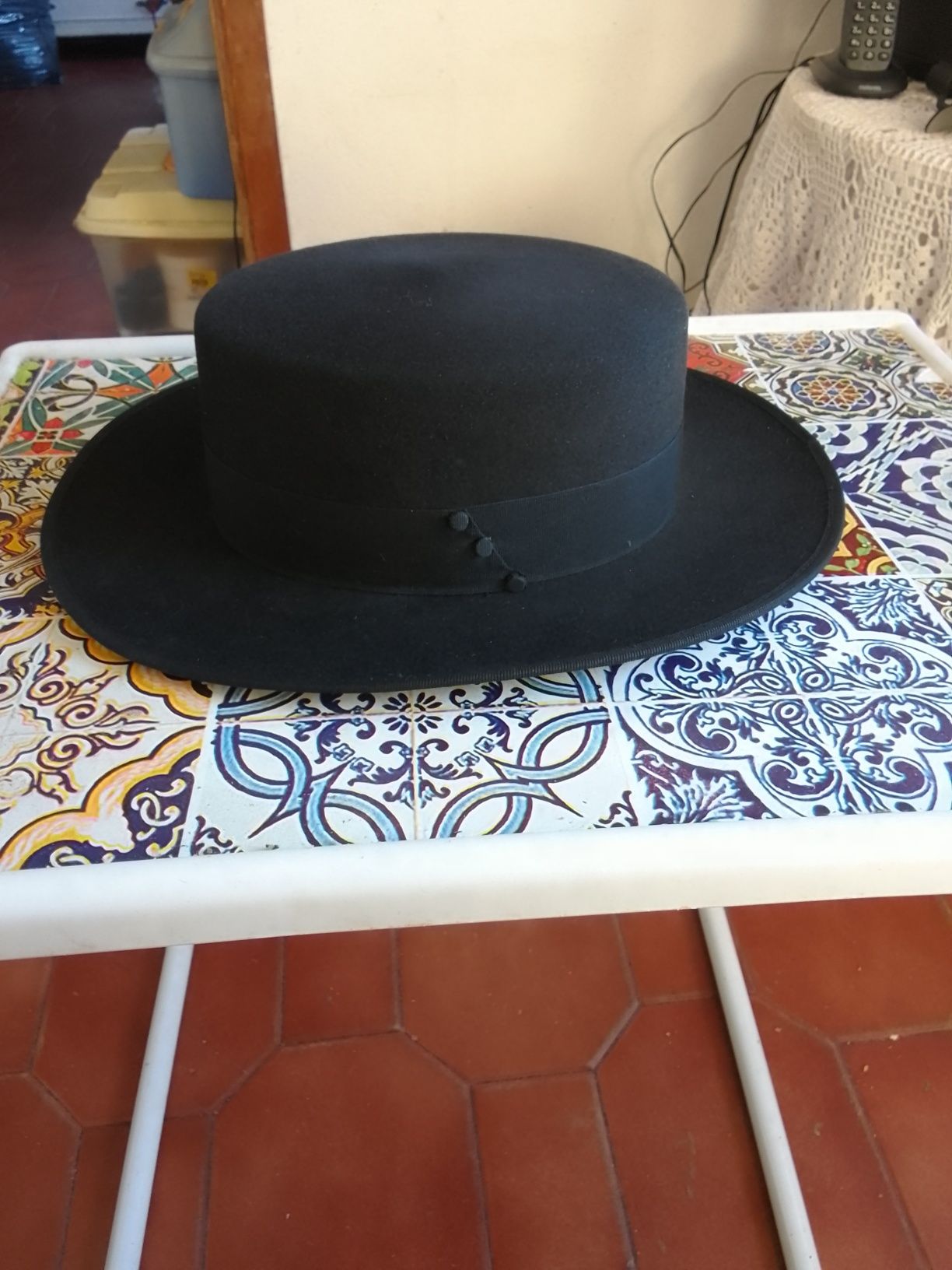 Chapéu preto cavaleiro