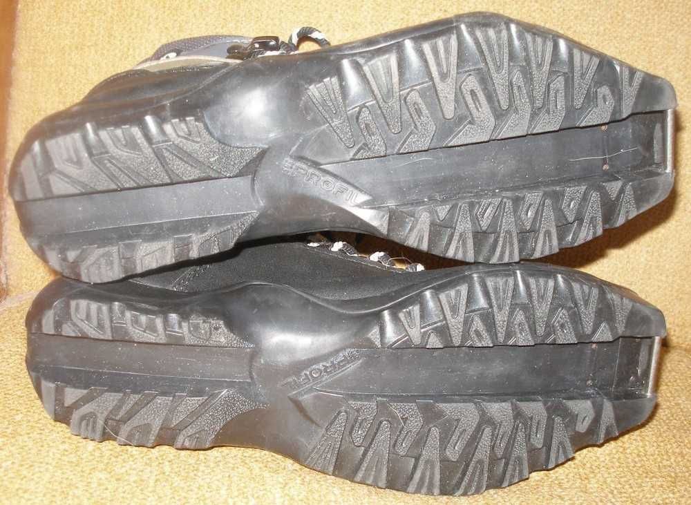 Ботинки лыжные 38. (24см). Solomon  Waterproof.