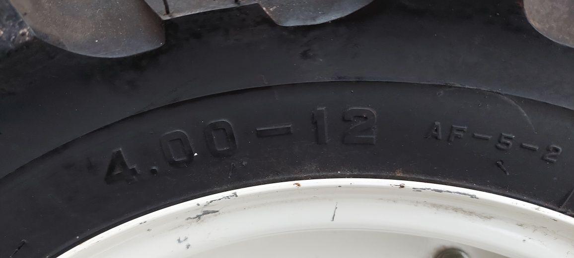 traktorek ogrofniczy iseki kubota koła 12 -54cm wysokie