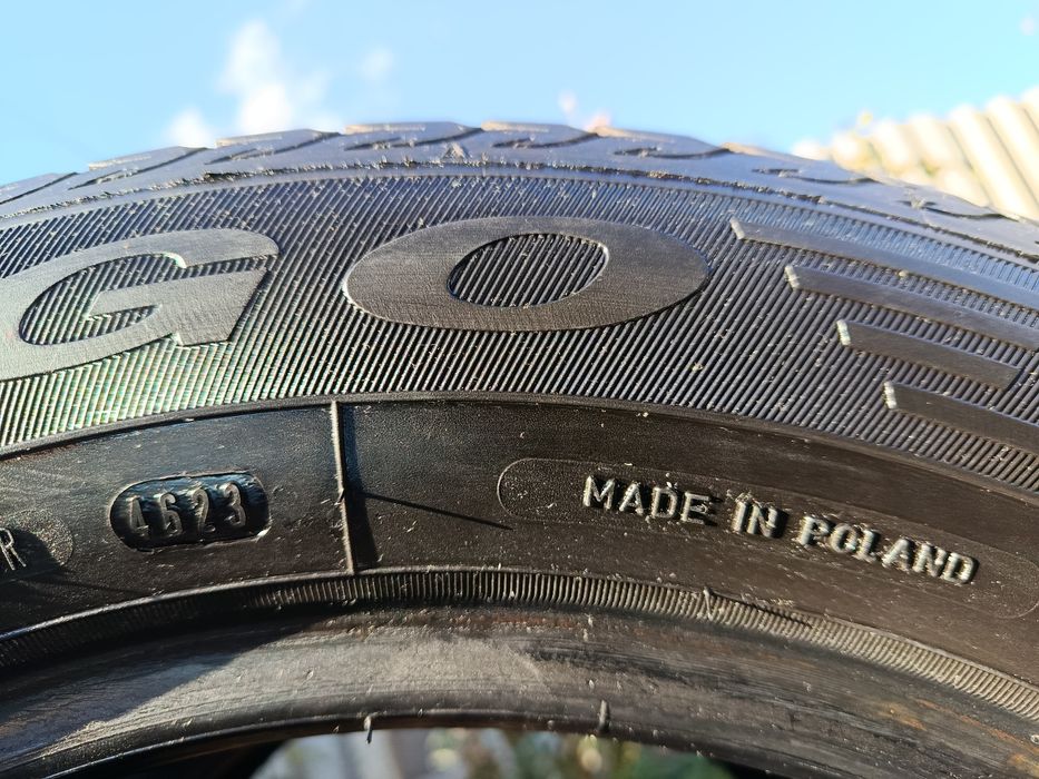 Шини зимові DEBICA FRIGO HP2 215/60 R16