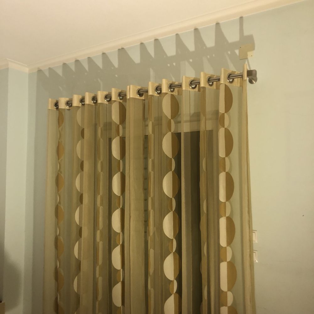 Cortinas com varão em inox