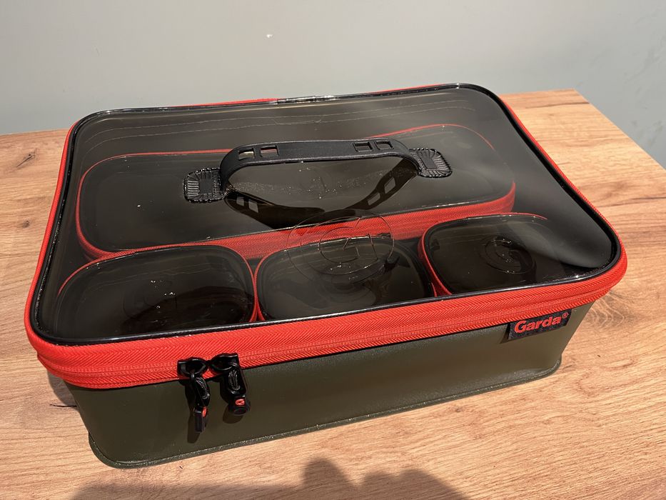 Pojemniki wędkarskie zamykane Eva