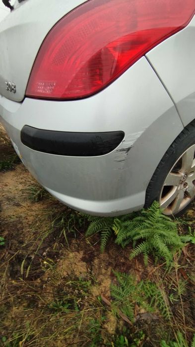 Peugeot 308 1.6 HDi Comercial – 2010 - Com avaria