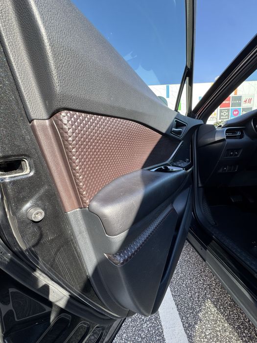 Toyota CH-R 1.8 HSD Exclusive + P.Luxury