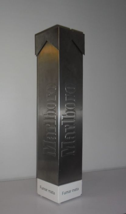 Cinzeiro de Chão Publicitário Marlboro