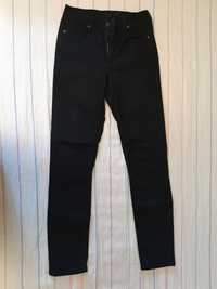 Жіночі класичні чорні джинси, розмір S