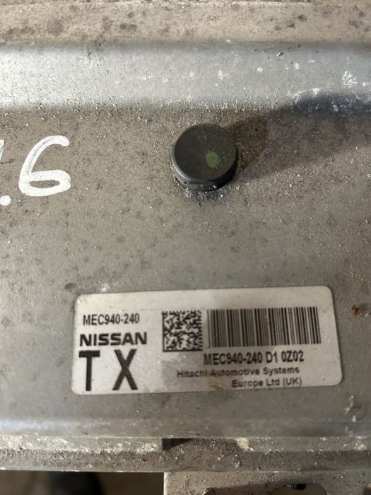 Блок управління двигуном мозги nissan qashqai j10