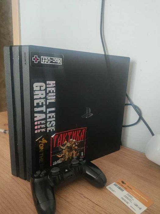 ps4 pro з джойстиком