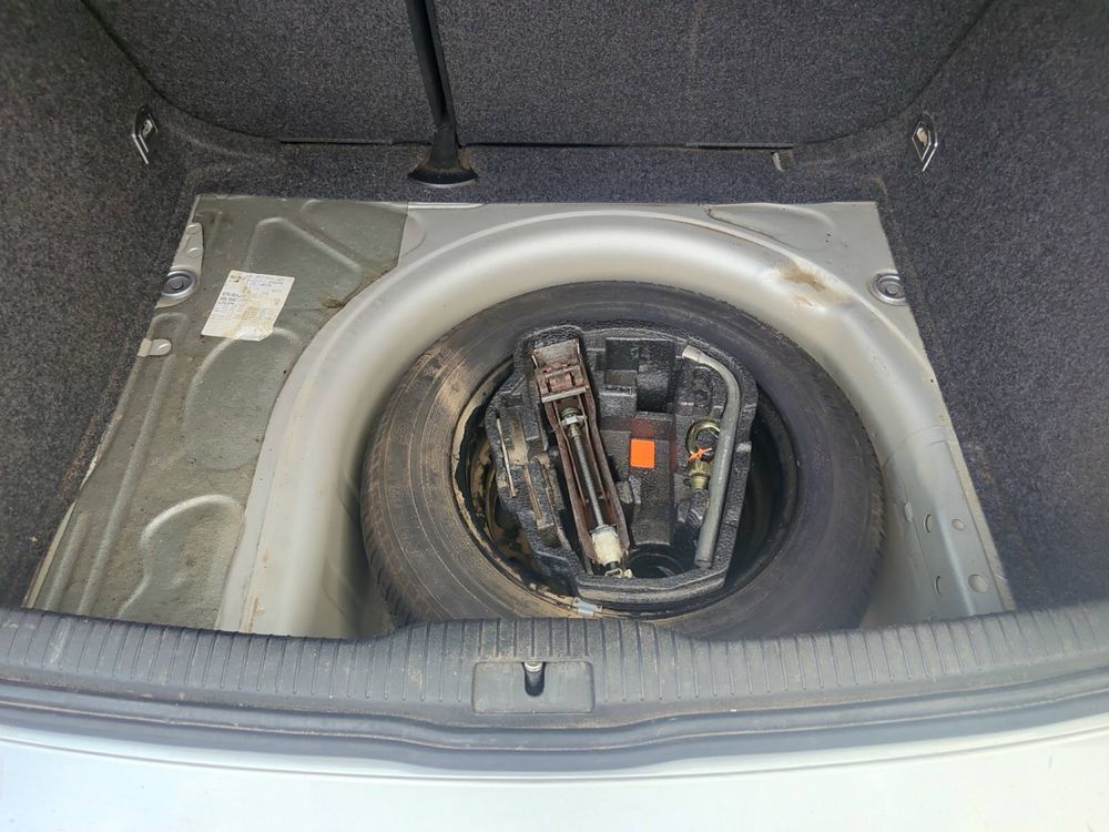 Продам Volkswagen Golf 1.4 MPI