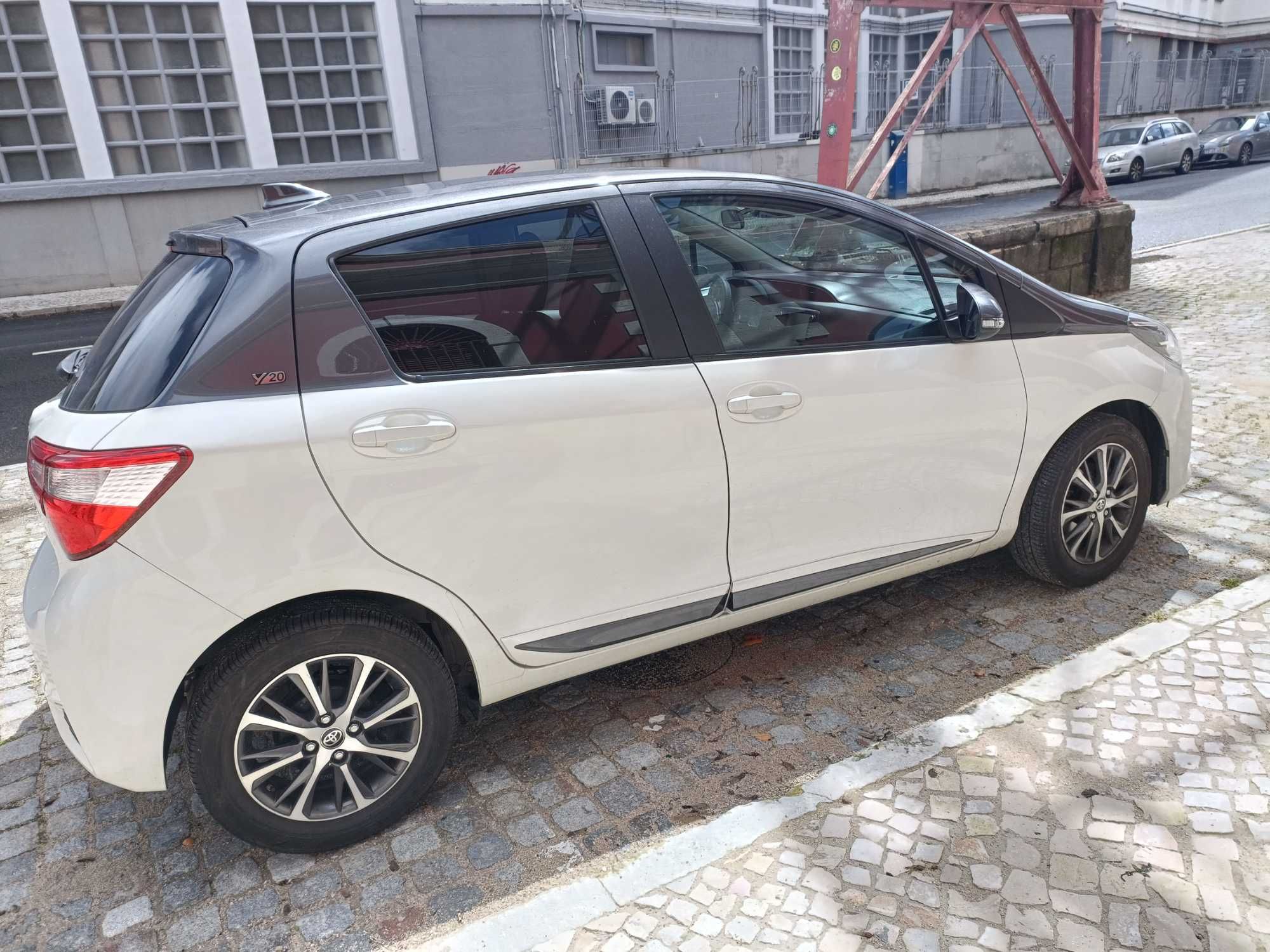 Toyota Yaris 1.0 y20 2019