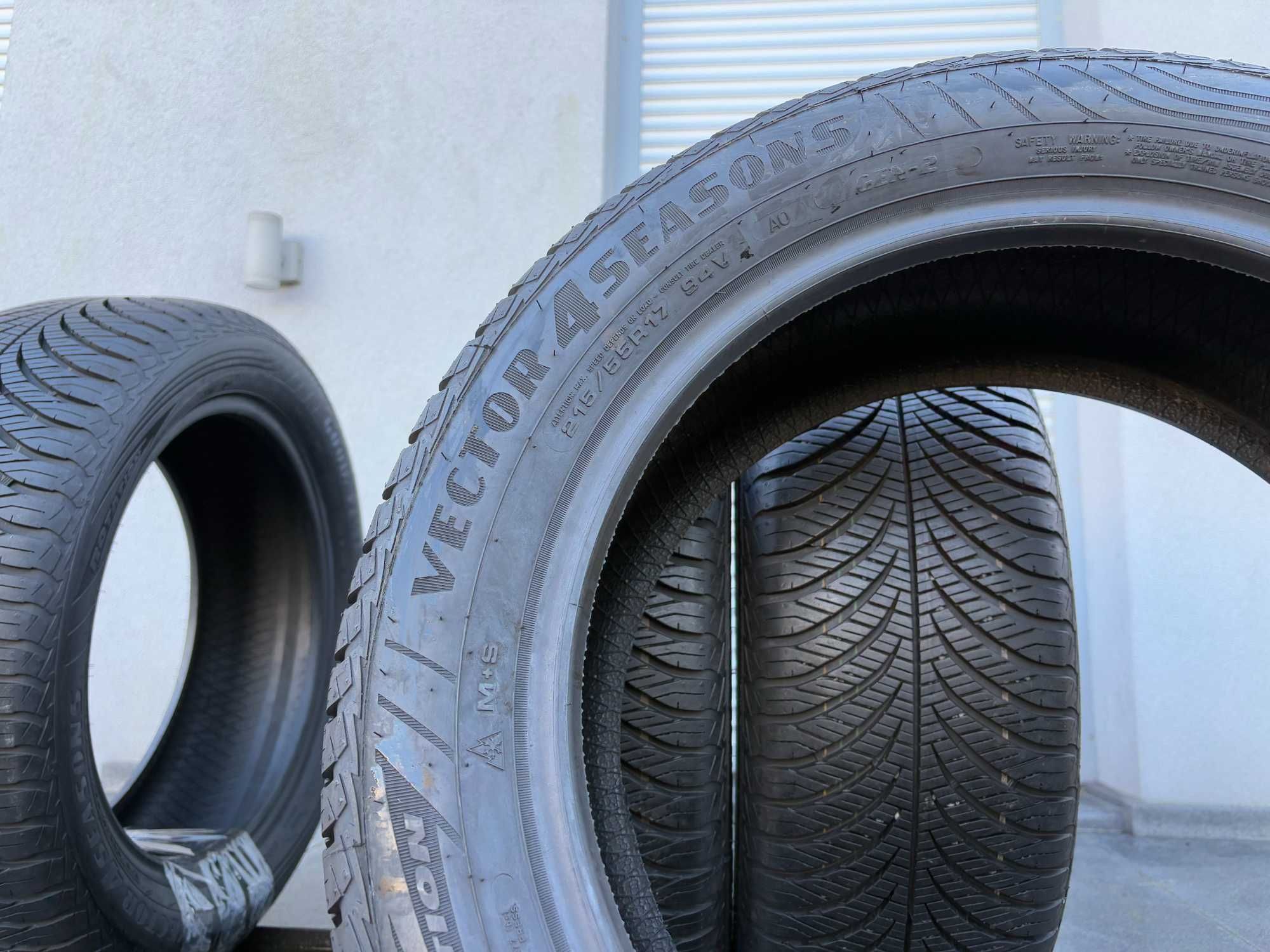 4szt całoroczne 215/55R17 GoodYear 8,8mm 2023r 100% bieżnika 4S67 gwar