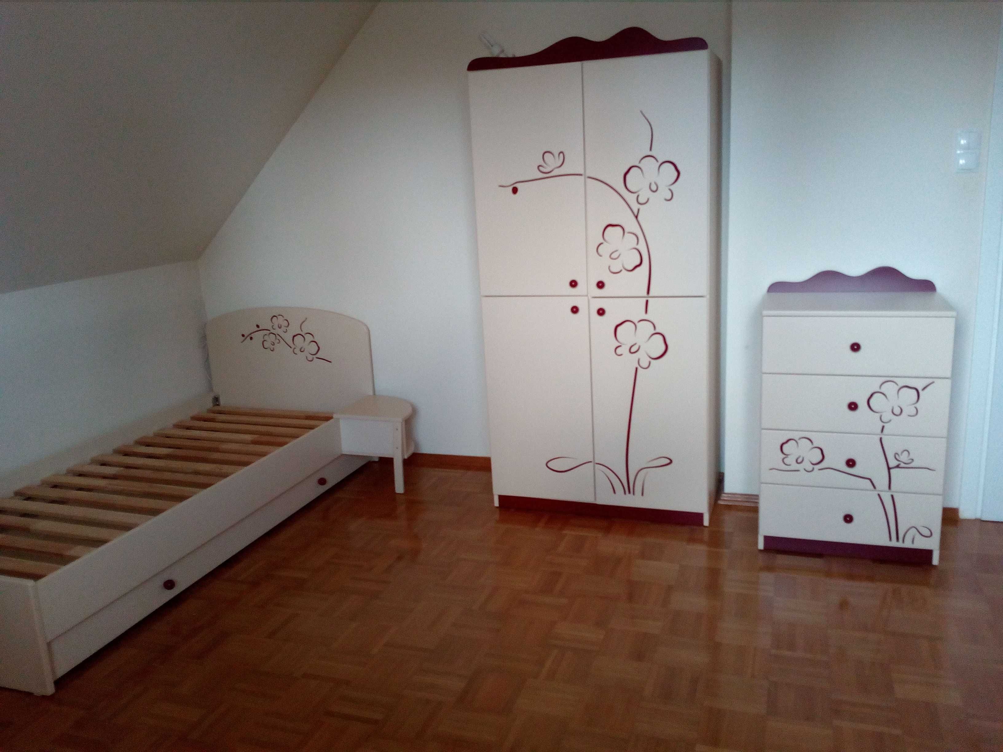 Meble Meblik + łóżko z materacem.Komplet mebli dla dziewczynki,gotowy.