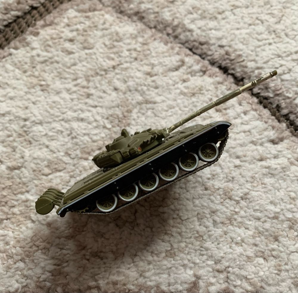 Модель танка Т-72