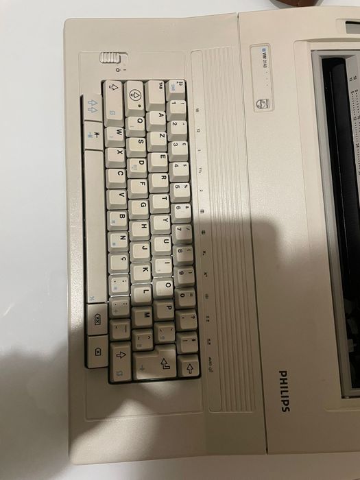 Maquina de escrever eletrica