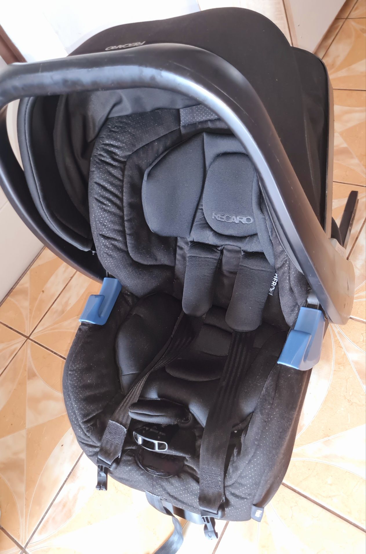 Fotelik recaro privia + baza isofix