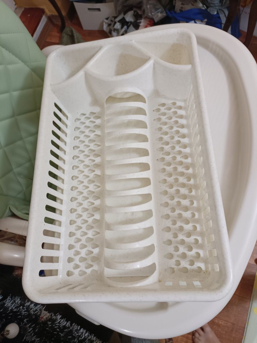 Пластиковая сушка для посуды