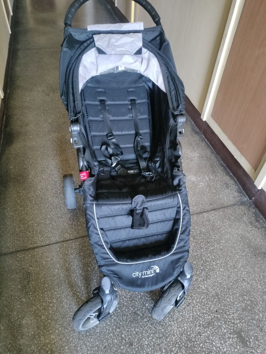 Baby jogger city mini spacerówka
