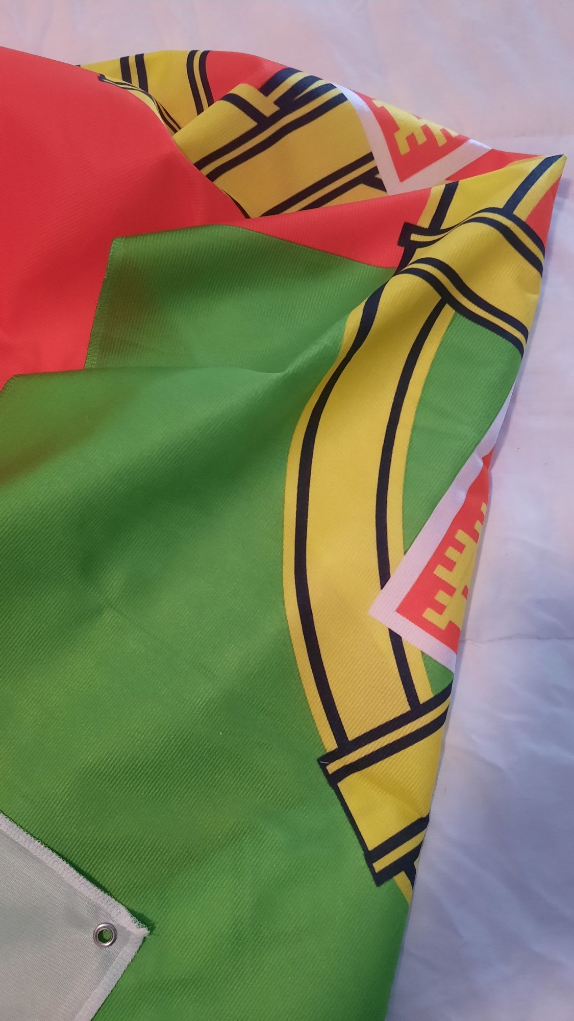 Vendo bandeira de Portugal