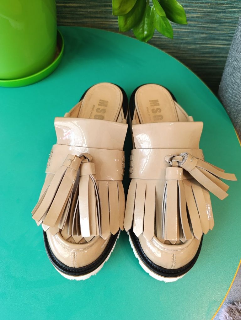 Шикарные лоферы Италия MSGM