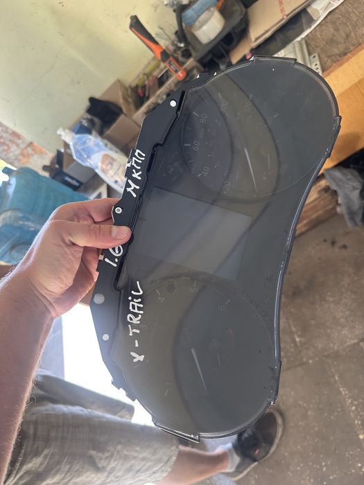 Панель приладів приборов приборная щиток Nissan X-Trail T32 1.6d 14-21