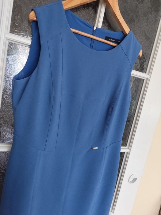 Sukienka  rozm. 44  "Monnari "