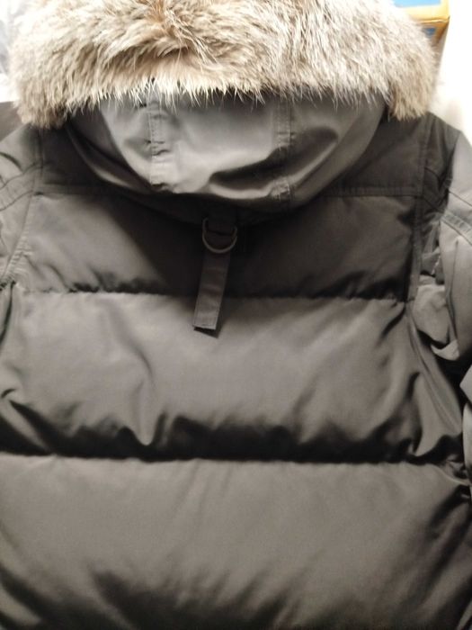 Куртка  капюшоном moose knuckles