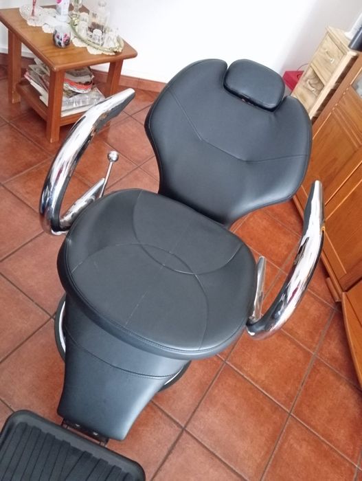 Cadeira de barbeiro como nova
