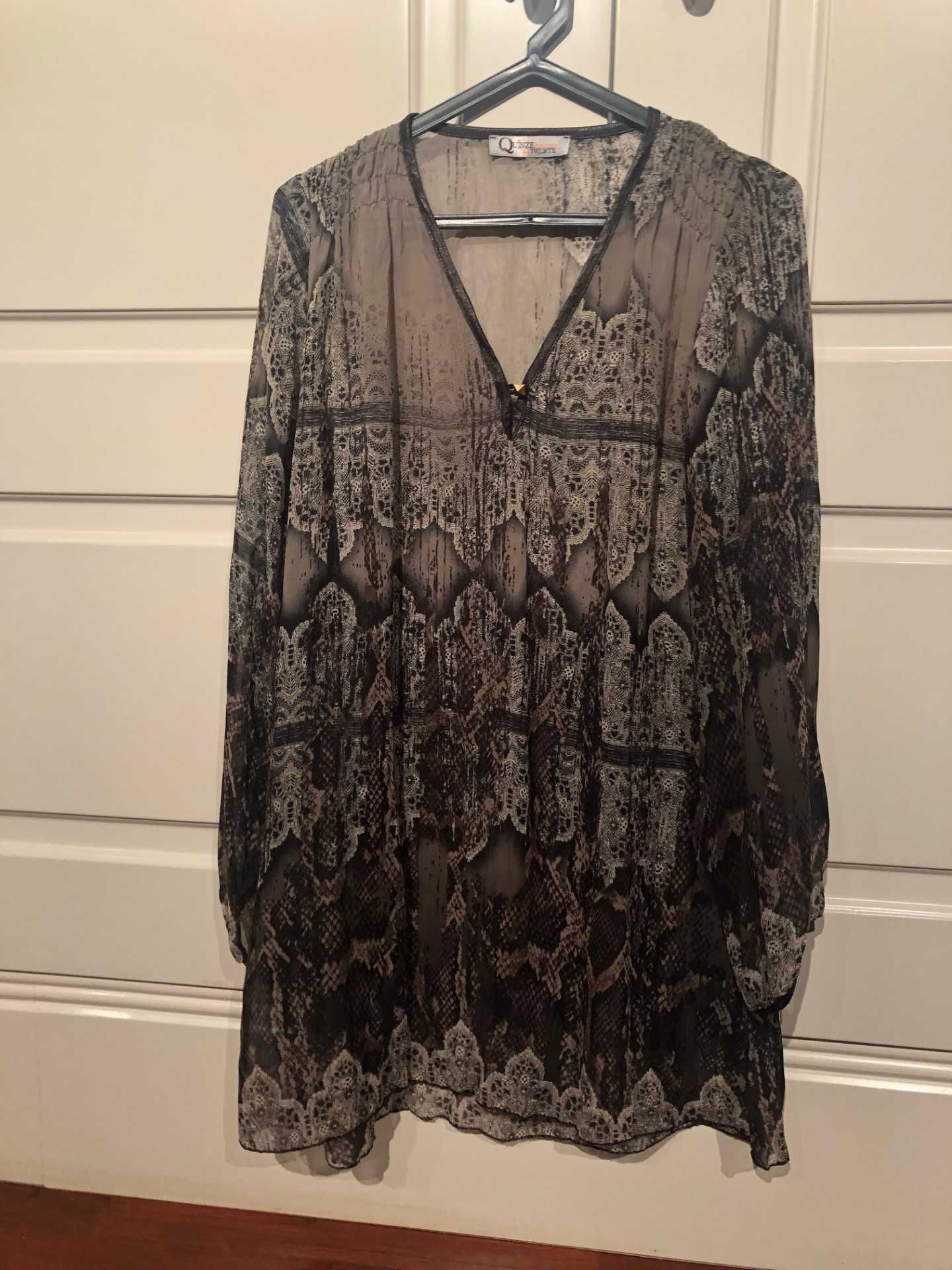 vestido cinza com padrão marca QUINZE HEURES TRINTE PARIS tamanho  M