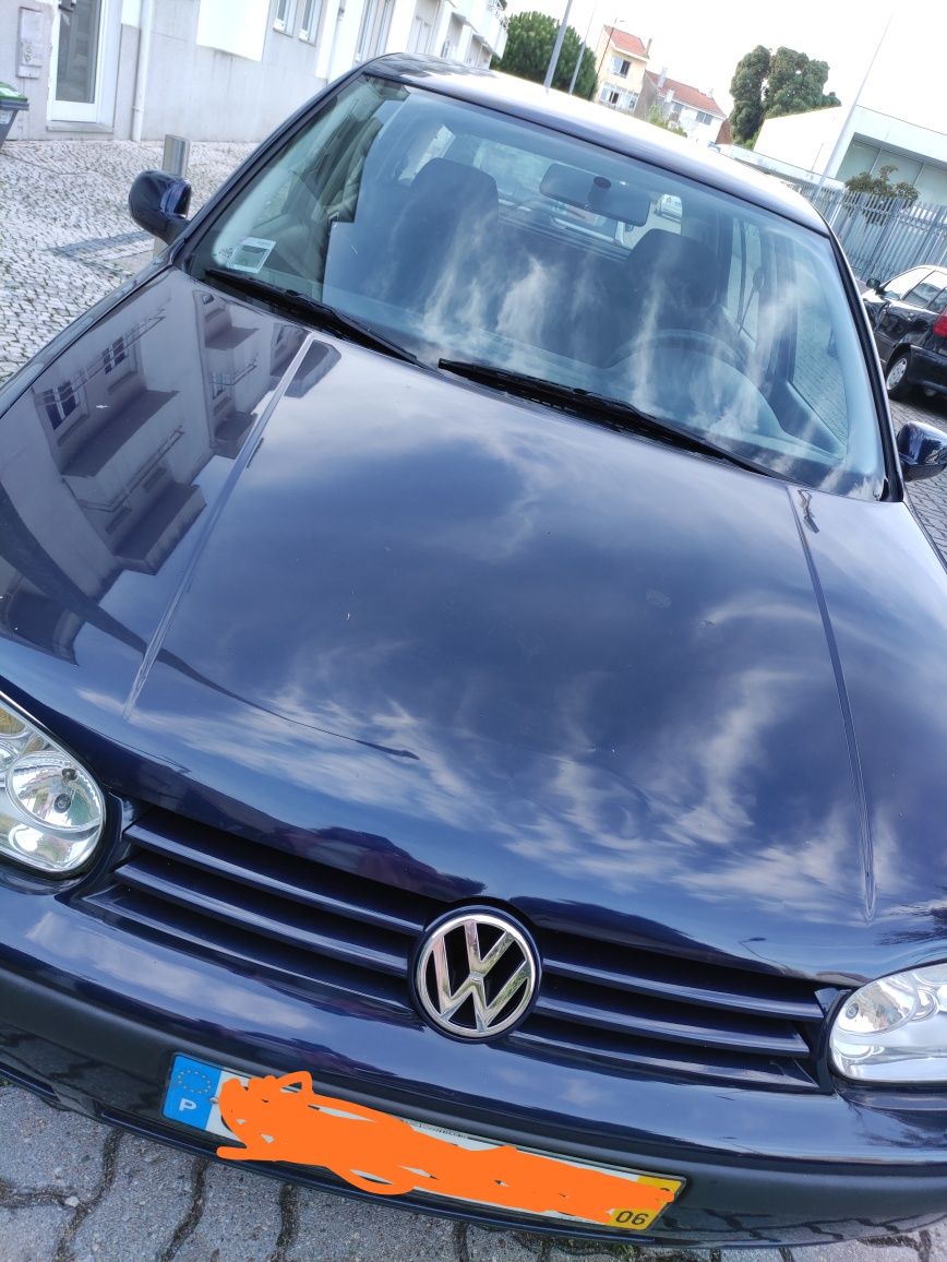 Volkswagen Golf, apenas 74,200 Km